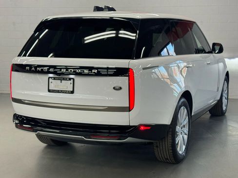 Used 2023 Land Rover Range Rover SE image 5