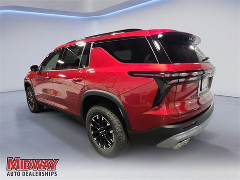 New 2026 Chevrolet Traverse Z71 w/ Enhanced Driving Package image 3