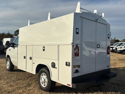 New 2026 Ford E-350 and Econoline 350 Super Duty w/ Power Equipment Group image 8