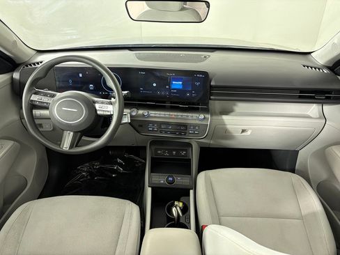 Used 2024 Hyundai Kona SE FWD image 41