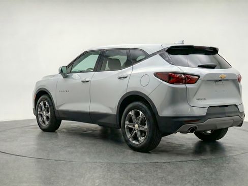 Used 2025 Chevrolet Blazer LT FWD image 6