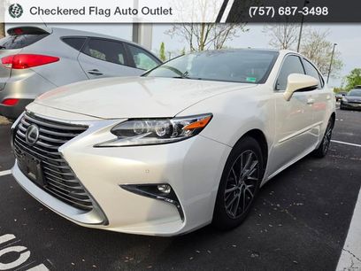 Used 2017 Lexus ES 350 w/ Luxury Package