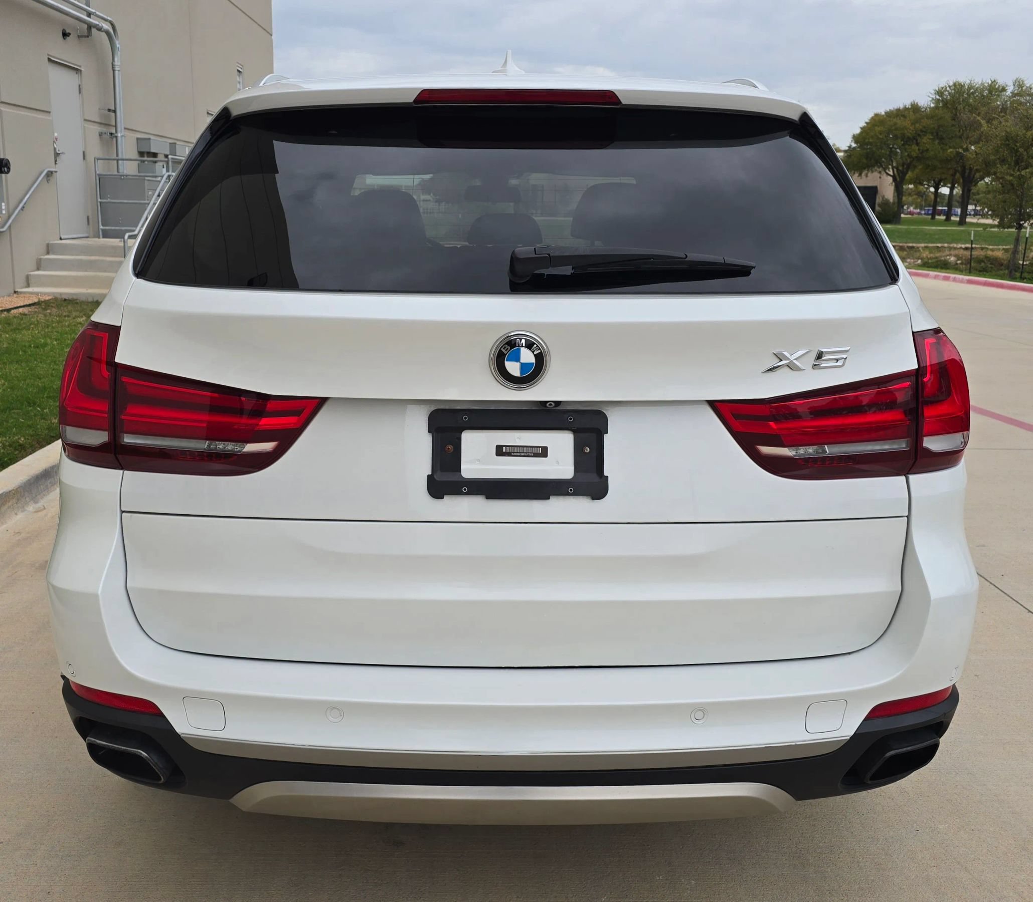 Used 2015 BMW X5 xDrive50i AWD/4WD image 11