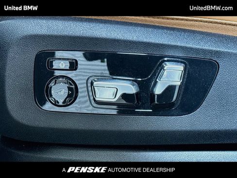 Used 2024 BMW X7 xDrive40i w/ Executive Package AWD/4WD image 11