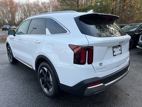 New 2025 Kia Sorento EX image 3