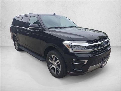 Used 2024 Ford Expedition Max Limited RWD image 3