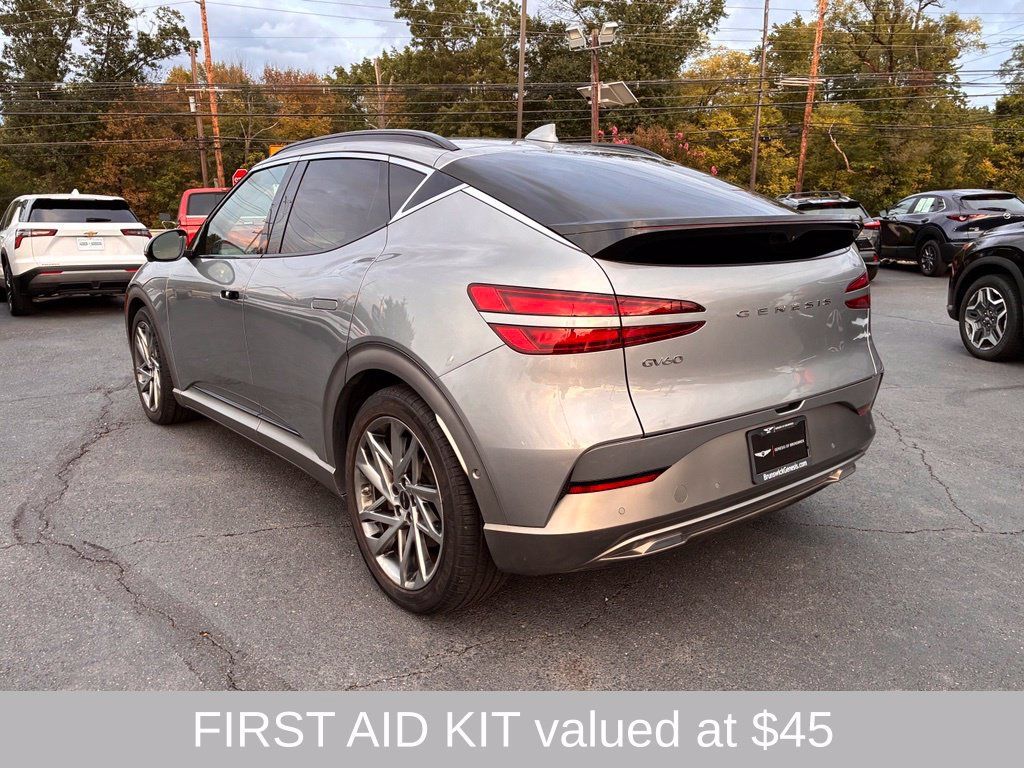 Used 2024 Genesis GV60 Advanced AWD/4WD image 5