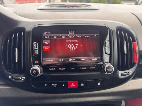 Used 2014 FIAT 500L Trekking image 24