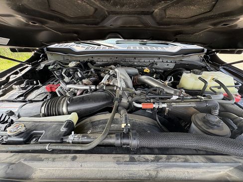 Used 2023 Ford F250 Lariat AWD/4WD image 13