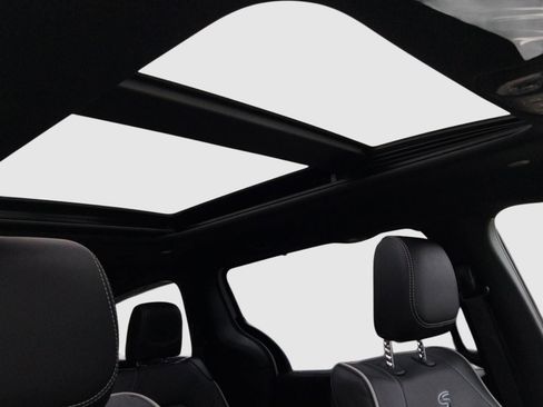 New 2026 Chrysler Pacifica Limited w/ S Appearance Package image 29