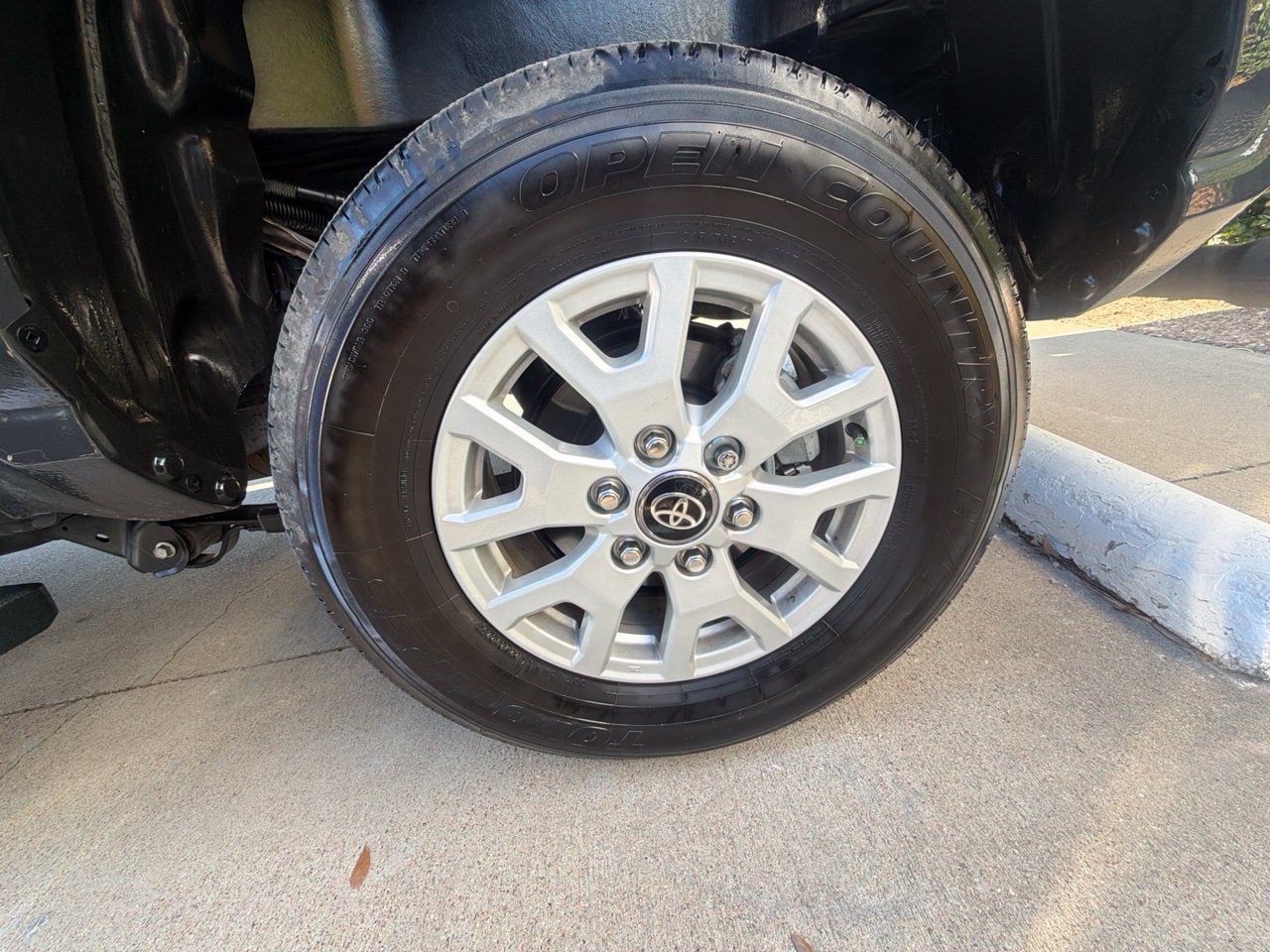 Used 2025 Toyota Tacoma SR RWD image 11