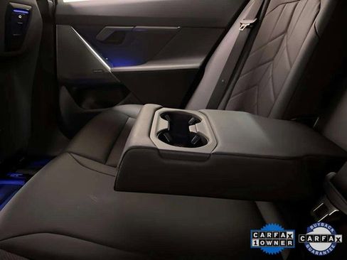 Used 2025 BMW 530i xDrive image 69