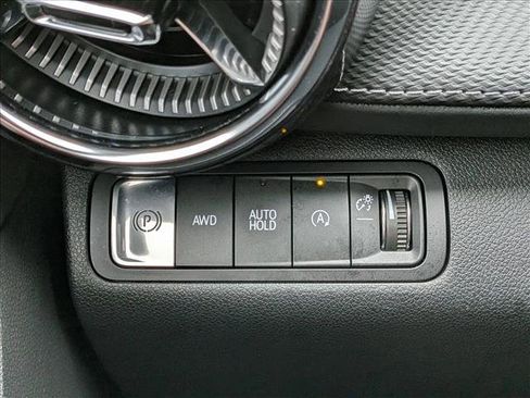 New 2026 Chevrolet Equinox LT AWD/4WD image 14
