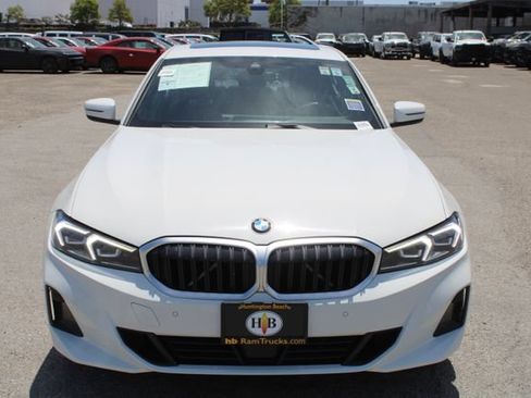 Used 2025 BMW 330i Sedan RWD image 2