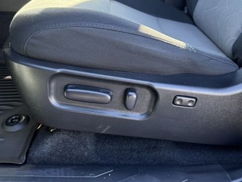 Certified 2021 Toyota Tacoma SR5 image 15