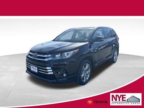 Used 2019 Toyota Highlander Limited image 1