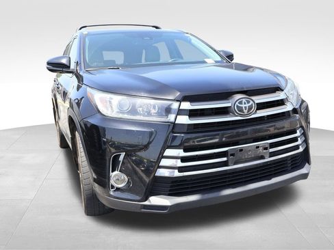 Used 2018 Toyota Highlander Limited AWD/4WD image 12