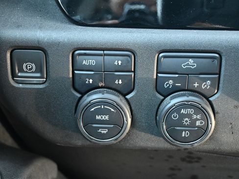 Used 2023 Chevrolet Silverado 1500 RST w/ Convenience Package II image 28