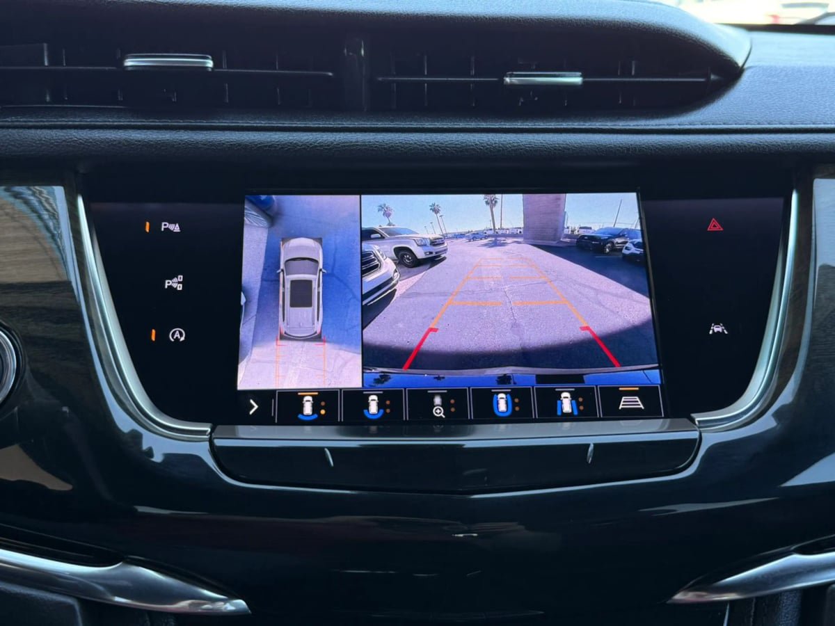 Used 2020 Cadillac XT6 Premium Luxury FWD image 60