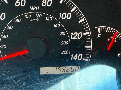 Used 2005 Toyota Camry LE FWD image 16