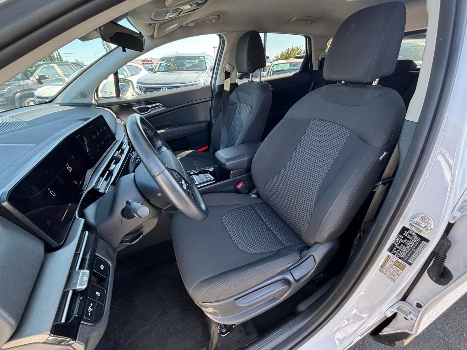 Used 2026 Kia Sportage LX FWD image 35