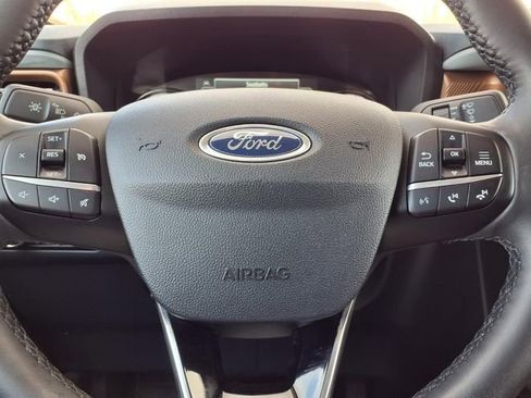 Used 2023 Ford Maverick Lariat w/ Lariat Luxury Package image 15