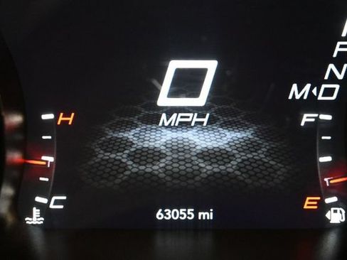 Used 2022 Dodge Charger SXT w/ Blacktop Package AWD/4WD image 4