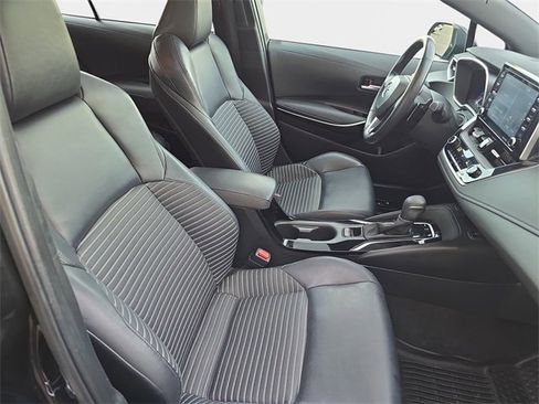 Used 2020 Toyota Corolla XSE image 12