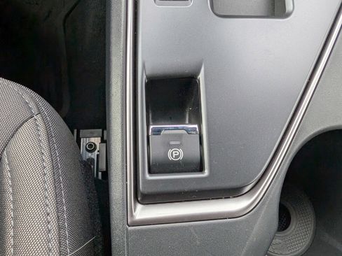 Used 2025 Subaru Impreza 2.0i image 32