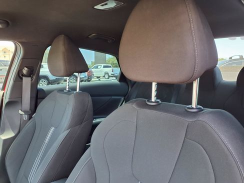 Certified 2025 Hyundai Elantra Sport FWD image 16