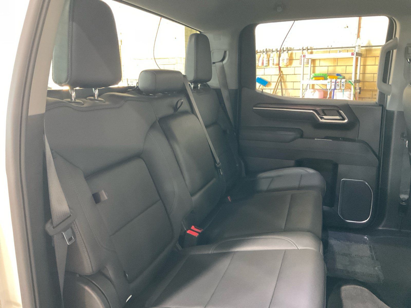 Used 2025 GMC Sierra 1500 SLT AWD/4WD image 19