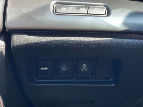 Used 2023 Nissan Maxima SR w/ Sport Mat Group image 15