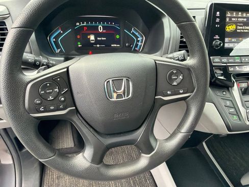 Used 2024 Honda Odyssey EX image 20