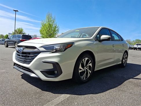 Used 2025 Subaru Legacy Premium w/ Popular Package #1A image 4