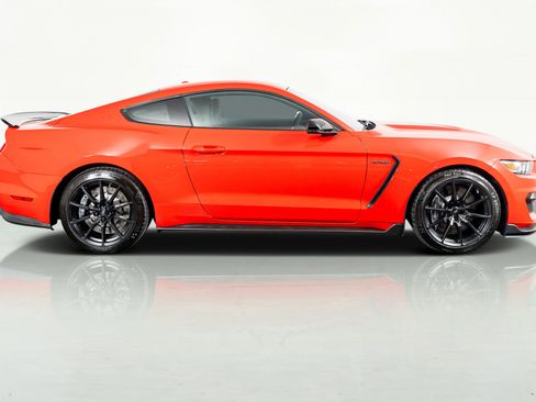 Used 2018 Ford Mustang Shelby GT350 w/ Electronics Package image 3