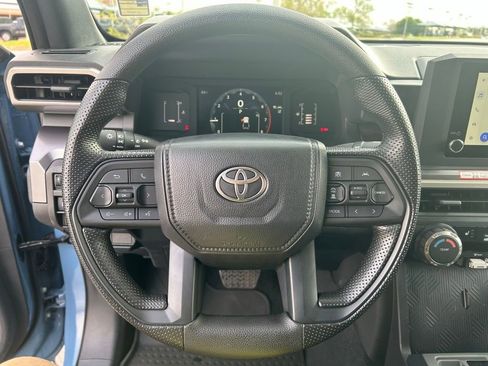 Used 2026 Toyota Tacoma SR5 AWD/4WD image 20