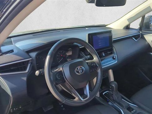 Used 2024 Toyota Corolla Cross LE AWD/4WD image 10