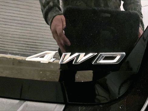 New 2026 Ford Explorer Active image 13