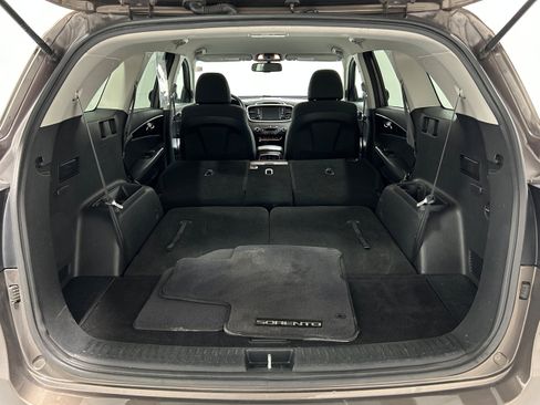 Used 2019 Kia Sorento AWD w/ LX Convenience Package image 32