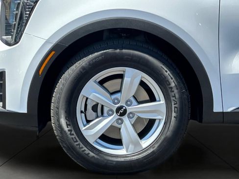 Used 2026 Kia Sorento LX FWD image 31