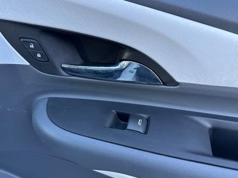 Used 2020 Chevrolet Bolt Premier w/ Infotainment Package image 21