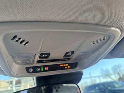 Used 2023 Chevrolet Malibu LT image 28