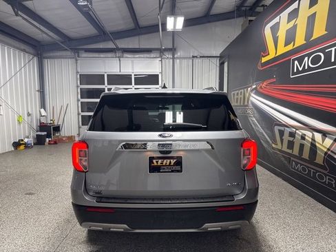Used 2023 Ford Explorer XLT w/ Equipment Group 202A image 20