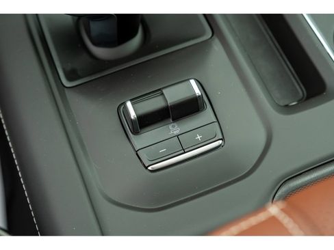 New 2026 GMC Sierra 1500 Denali Ultimate w/ LPO, Black Badging Package AWD/4WD image 26