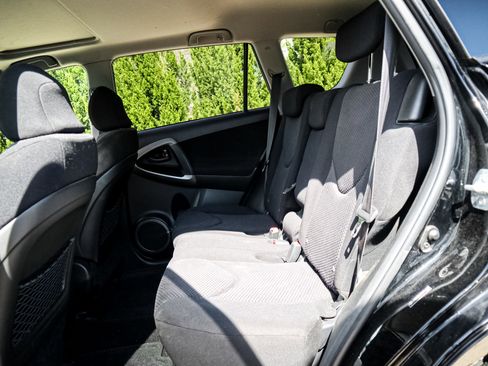 Used 2008 Toyota RAV4 Sport image 8