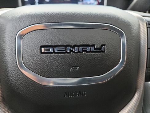 Used 2024 GMC Sierra 3500 Denali w/ Technology Package image 22
