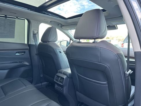 Used 2025 Nissan Murano Platinum w/ Cargo Package image 33