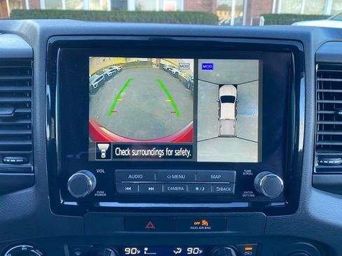 Used 2022 Nissan Frontier PRO-4X image 39