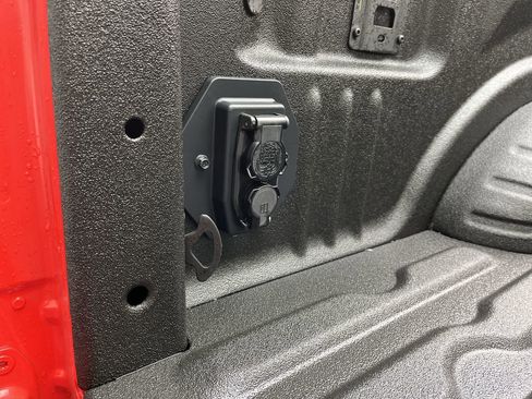 New 2025 Ford F250 XLT w/ 360-Degree Camera Package image 27