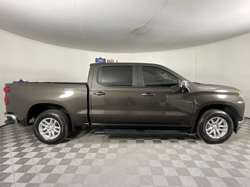 Used 2021 Chevrolet Silverado 1500 LT RWD image 2